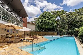 Riverside Park Apartments by YourHost