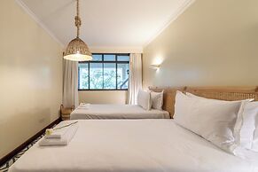 Riverside Park Apartments by YourHost