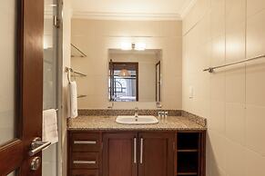 Riverside Park Apartments by YourHost