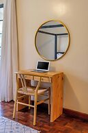 Riverside Park Apartments by YourHost