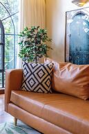 Riverside Park Apartments by YourHost