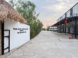 Penguin Villa Resort & Bistro