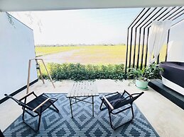 Penguin Villa Resort & Bistro