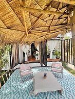 Penguin Villa Resort & Bistro
