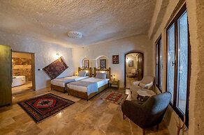 Majestic Cave House
