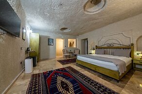 Majestic Cave House