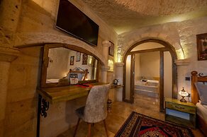 Majestic Cave House