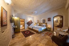 Majestic Cave House