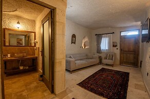 Majestic Cave House