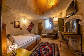 Majestic Cave House