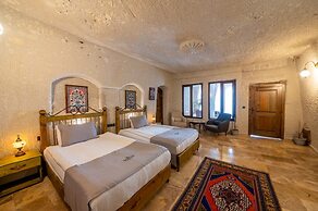 Majestic Cave House
