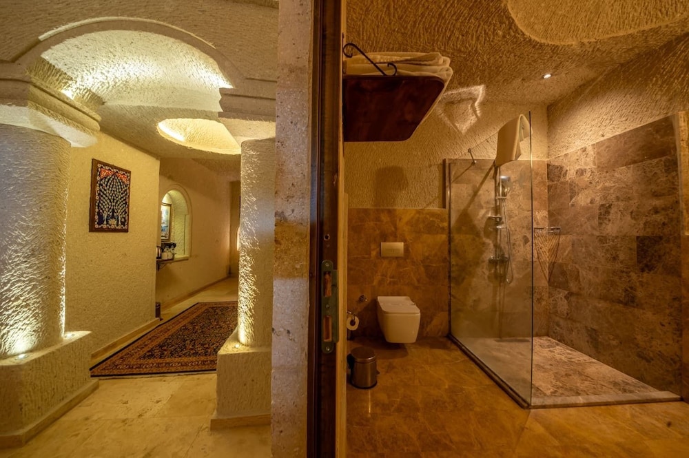 Majestic Cave House