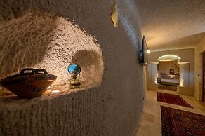 Majestic Cave House