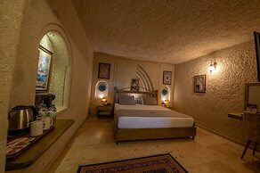 Majestic Cave House