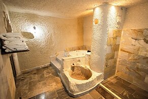 Majestic Cave House