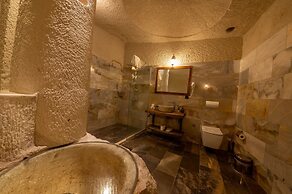 Majestic Cave House