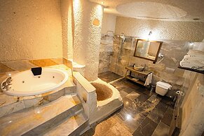 Majestic Cave House