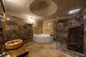 Majestic Cave House