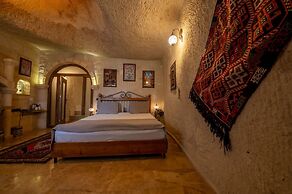 Majestic Cave House