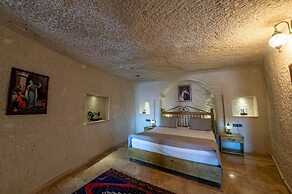 Majestic Cave House