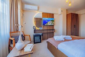 ALI KHAN HOTEL