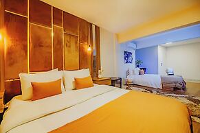 ALI KHAN HOTEL