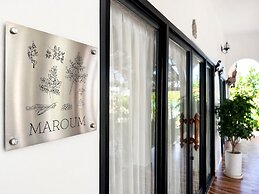 Moringa Tree Maison