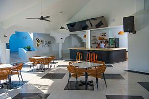 El Colibri Hotel
