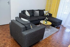 Apartment Sleeps 4, 2 Baths, Free Parking