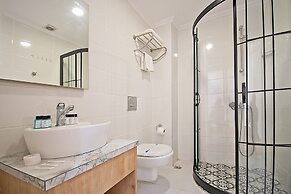 Lion City Otel