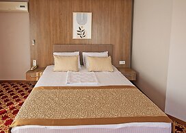 Lion City Otel