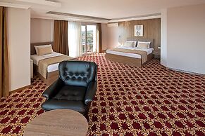 Lion City Otel