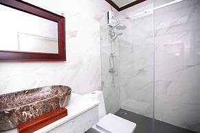 Ruby Riverside Hotel & Hostel