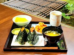 Rashiku Kanazawa