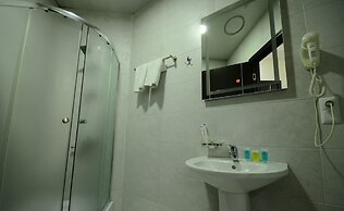 Hotel City