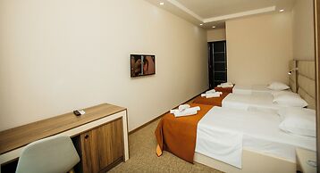 Hotel City