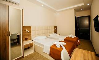 Hotel City