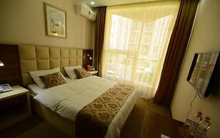 Hotel City