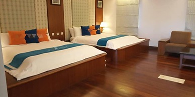 Alpine GLX Grand Pool Villa Upper Unit