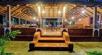 Lazo Areca Resort