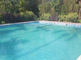 Lazo Areca Resort