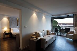 Palmon Bay Hotel & Spa