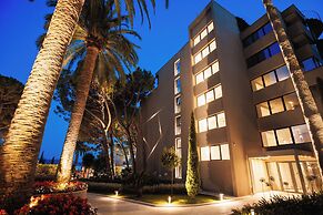 Palmon Bay Hotel & Spa