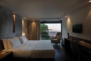 Palmon Bay Hotel & Spa