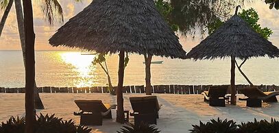 MANOLO Beach Resort