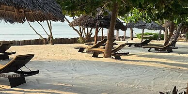 MANOLO Beach Resort