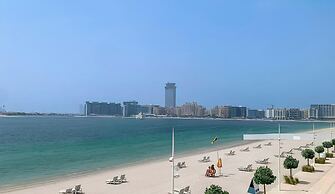 Ultimate One Bedroom with Private Beach Access