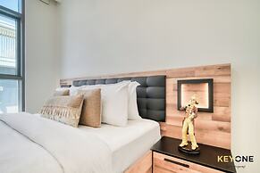 Ultimate One Bedroom with Private Beach Access