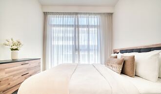 Ultimate One Bedroom with Private Beach Access