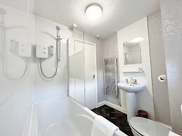 Taylor Close Holiday Home